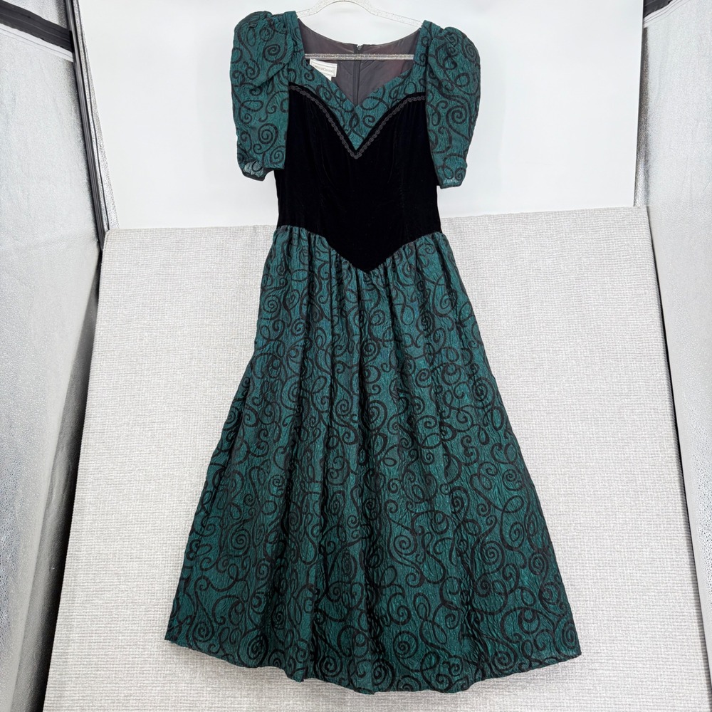 Vtg Jessica McClintock Velvet Swirl Basque Ren Fair Prom Party Gown Women 12